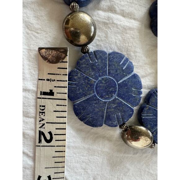 Vintage Heavy Natural Lapis Lazuli Flowers Carved Necklace Statement Piece 19" - Picture 7 of 11